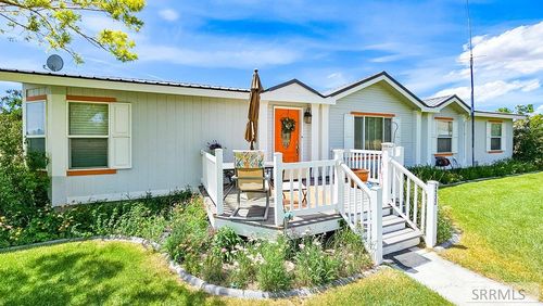 2533 N Us Highway 93, Arco, ID, 83213-8755 | Card Image