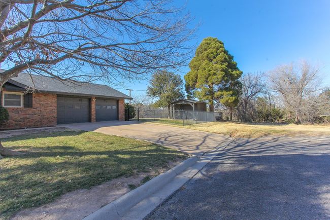 603 Scott Dr, House other with 3 bedrooms, 2 bathrooms and 2 parking in Big Spring TX | Image 37