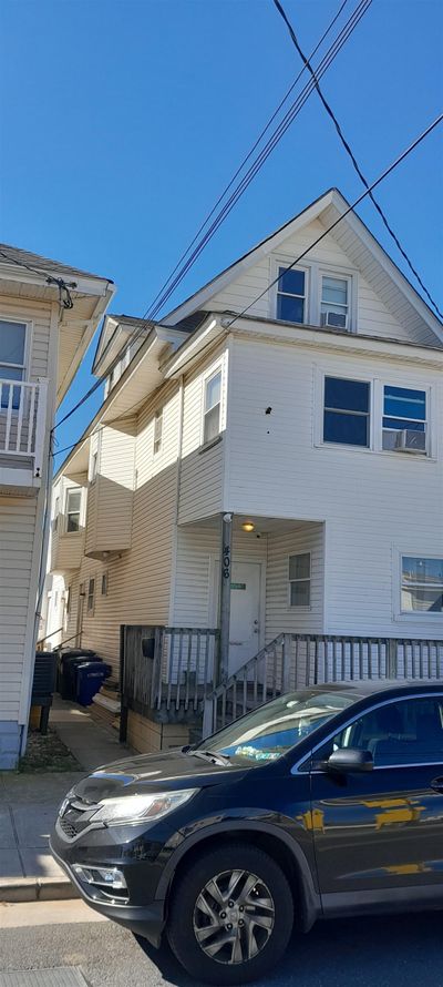 406 E Magnolia Avenue, Home with 14 bedrooms, 5 bathrooms and null parking in Wildwood NJ | Image 2