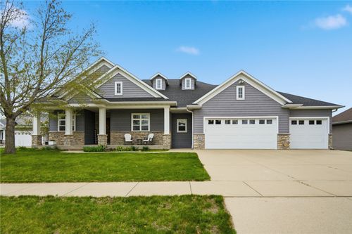 4032 Windfall Drive Nw, Cedar Rapids, IA, 52405 | Card Image