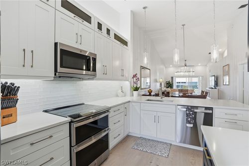 unit-7816-2386 Magnolia Ave, NAPLES, FL, 34112-7833 | Card Image