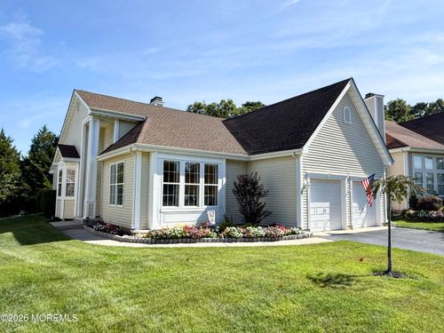 29 Valley Stream Pl, Barnegat, NJ, 08005-5526 | Card Image