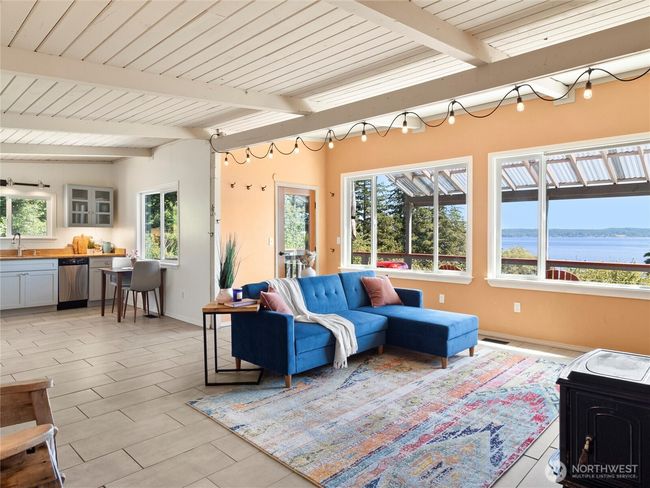 71 E Mountain Dr, House other with 2 bedrooms, 2 bathrooms and 1 parking in Grapeview WA | Image 8