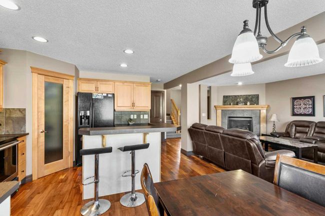 84 Everbrook Drive Sw, Home with 3 bedrooms, 2 bathrooms and 4 parking in Calgary AB | Image 17