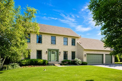 39W140 Baert Ln, St. Charles, IL, 60175-7707 | Card Image