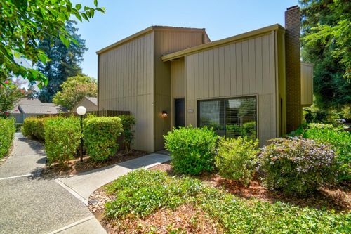 2251 Swarthmore Dr, Sacramento, CA, 95825-6607 | Card Image