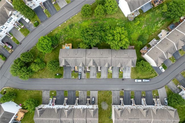 206 Mountain Dr, Townhouse with 3 bedrooms, 3 bathrooms and 2 parking in Carnegie PA | Image 38