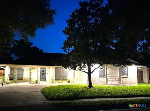 213 Paisano Dr, Victoria, TX, 77904-3788 | Card Image