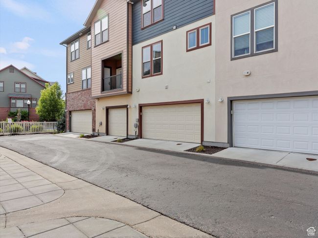 335 Park Blvd, Townhouse with 3 bedrooms, 3 bathrooms and 2 parking in Ogden UT | Image 27