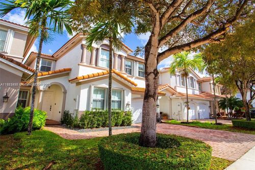 10857 Nw 84th St, Doral, FL, 33178-1542 | Card Image