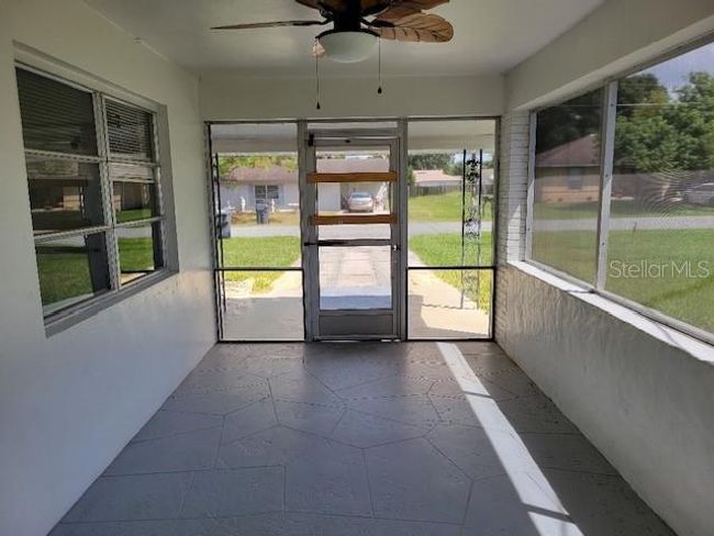 front screened patio | Image 2
