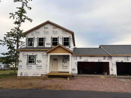 15l-gray-15 Dogwood Circle, Milton, VT, 05468 | Card Image