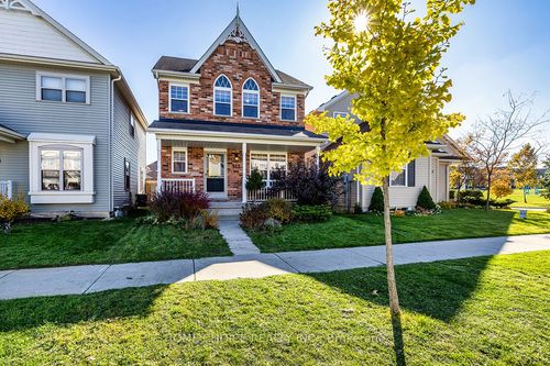 912 Broadway Blvd, Peterborough, ON, K9H0G8 | Card Image