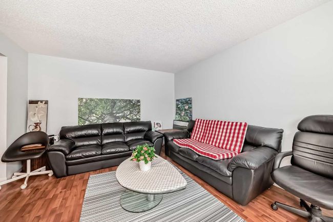 7 Hawksley Crescent Nw, Home with 4 bedrooms, 2 bathrooms and 4 parking in Calgary AB | Image 7
