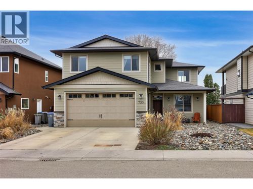 733 Hayward Pl, Kamloops, BC, V2B0G1 | Card Image