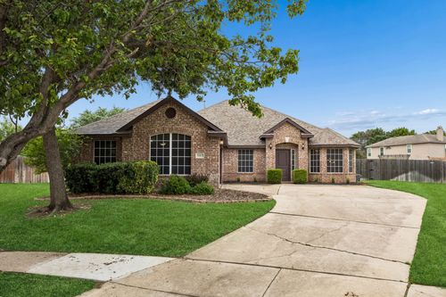 8413 Island Ct, Fort Worth, TX, 76137-5926 | Card Image