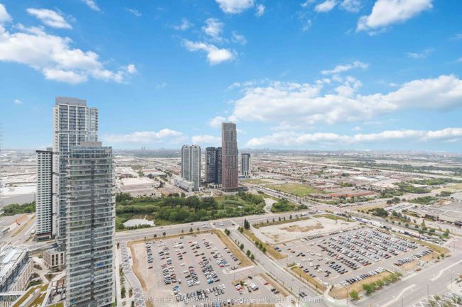 4502 - 5 Buttermill Ave, Condo with 3 bedrooms, 2 bathrooms and null parking in Vaughan ON | Image 29