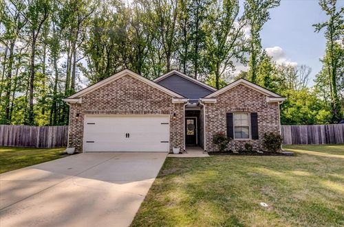 425 Colonial Heights Dr, Munford, TN, 38058-6836 | Card Image