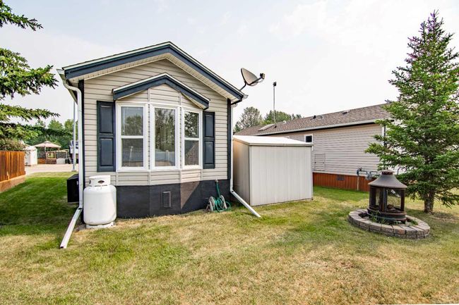 3064 - 25074 South Pine Lake Road, Home with 2 bedrooms, 1 bathrooms and 2 parking in Rural Red Deer County AB | Image 12