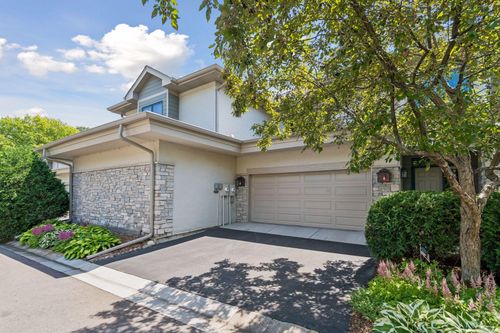 290 Grace Pointe Ct, Wayzata, MN, 55391-2900 | Card Image
