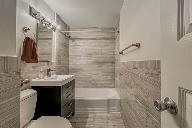 APT-312 - 50 Green St, Condo with 2 bedrooms, 2 bathrooms and 1 parking in Brookline MA | Image 17