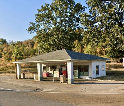 1051 E Main St, Clarksville, AR, 72830-8908 | Card Image