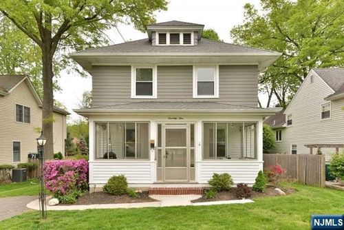 71 Everett St, Closter, NJ, 07624-2503 | Card Image