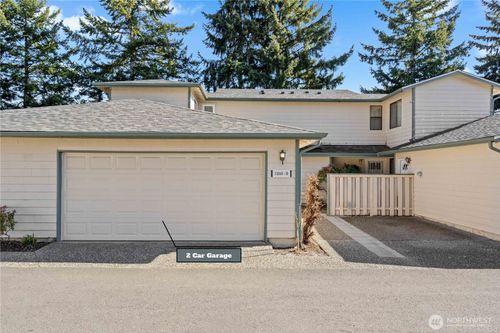 2b-11045 Se 249th Ct, Kent, WA, 98030-8288 | Card Image