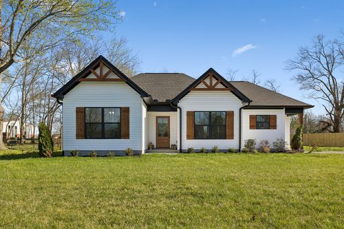 3165 Lights Chapel Rd, Greenbrier, TN, 37073-4931 | Card Image