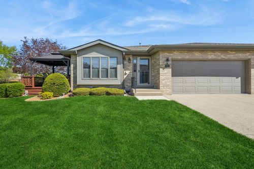 1900-1900 Foxwood Dr, New Lenox, IL, 60451-3108 | Card Image