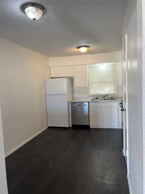 apt-215-300 State Highway 78 S, Farmersville, TX, 75442-1906 | Card Image
