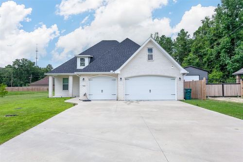 7495 Broussard Rd, Beaumont, TX, 77713-4407 | Card Image