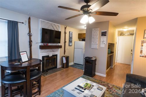1103-301 Pinnacle Inn Rd, Beech Mountain, NC, 28604-7478 | Card Image