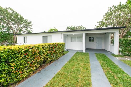 11520 Sw 142nd Ter, Miami, FL, 33176-6308 | Card Image