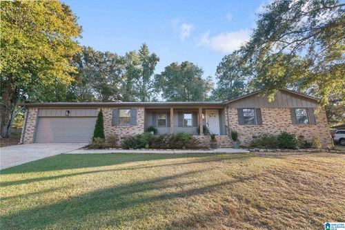 125 S Hawk Dr, Rainbow City, AL, 35906-3609 | Card Image