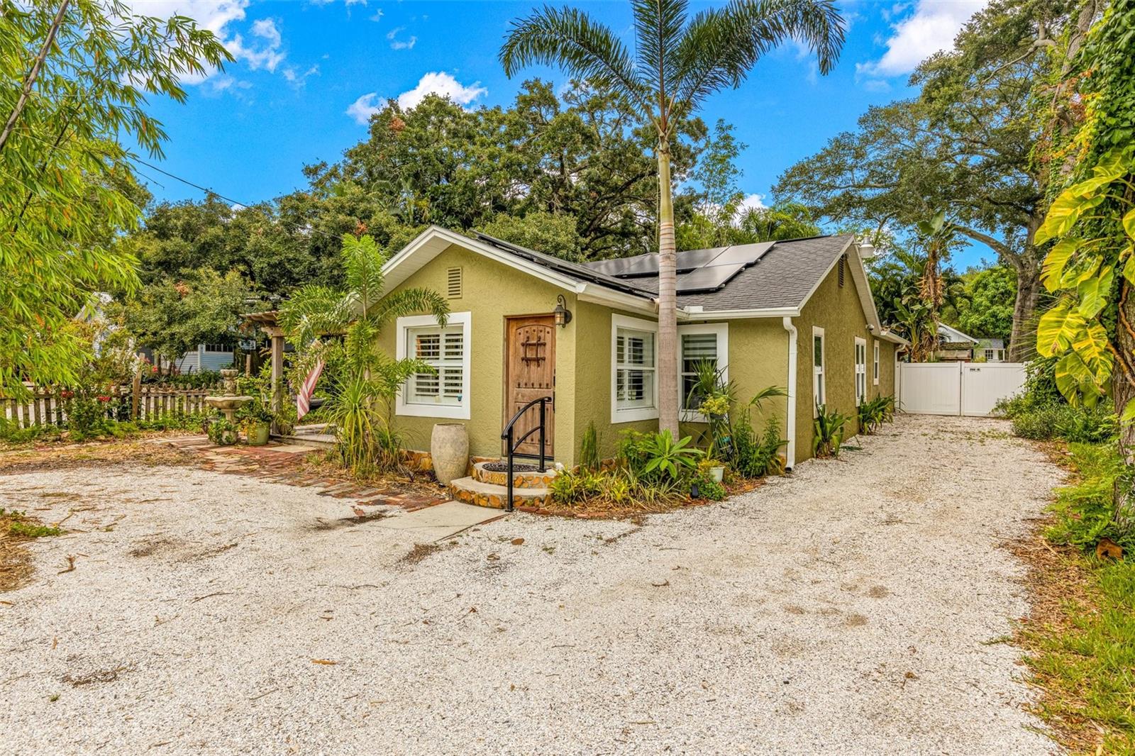 Carolina Ave, Tarpon Springs, FL 34689