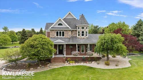77443 Windy Knoll Ln, Bruce Twp, MI, 48065-1807 | Card Image