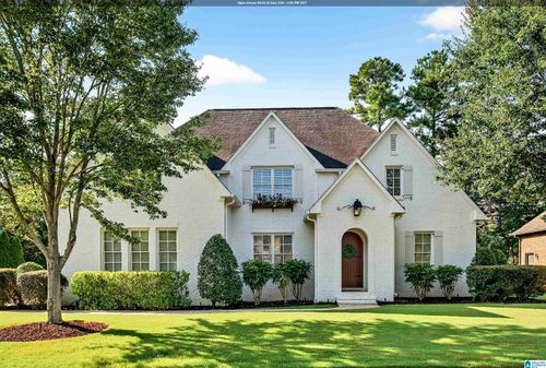 4267 Hamlin Pl, Vestavia, AL, 35242-2233 | Card Image