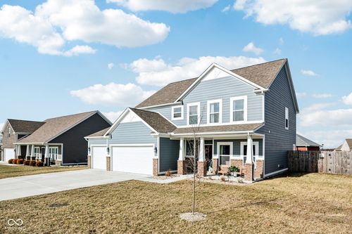 35 Manchester Dr, Trafalgar, IN, 46181-9550 | Card Image