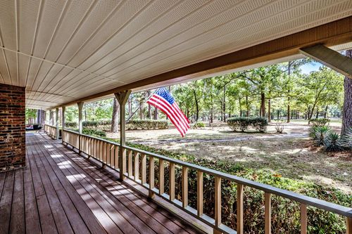 209 Raven Wood St, Huntsville, TX, 77320-1607 | Card Image