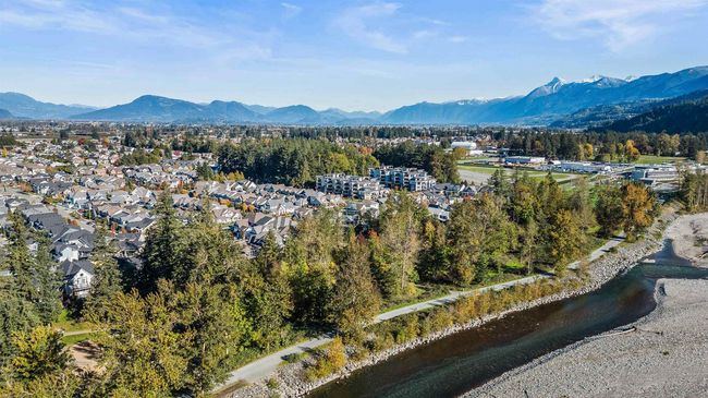 5474 Steelhead Lane, Home with 4 bedrooms, 2 bathrooms and 2 parking in Chilliwack BC | Image 36