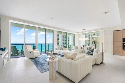 1505p-3100 N Ocean Dr, Riviera Beach, FL, 33404-3214 | Card Image