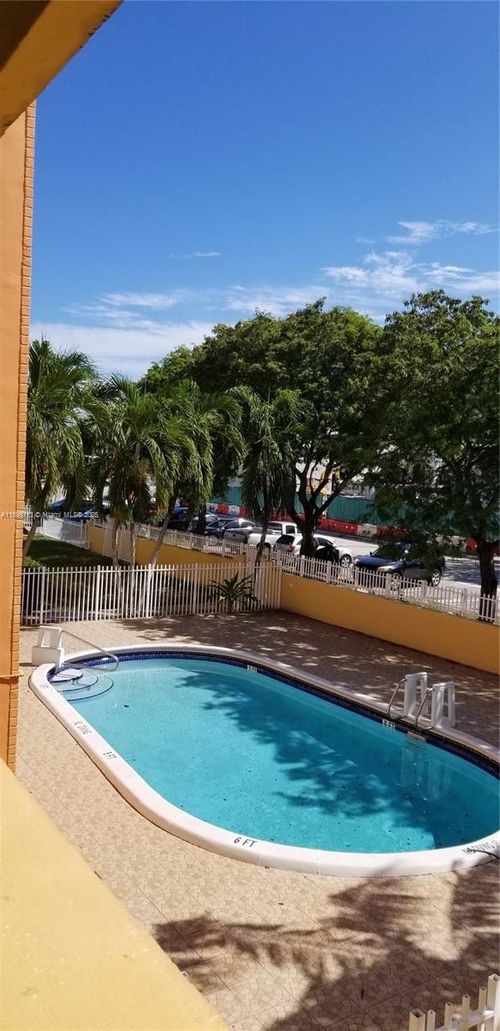 apt-c7-1851 Ne 168th St, North Miami Beach, FL, 33162-3042 | Card Image
