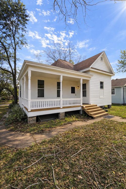 875 N 4th St, Beaumont, TX, 77701-1658 | Card Image