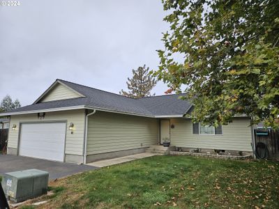 145 Arnold Ln, House other with 3 bedrooms, 2 bathrooms and 2 parking in MyrtleCreek OR | Image 2