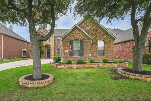 2659 Bridgewater Dr, Grand Prairie, TX, 75054-7229 | Card Image