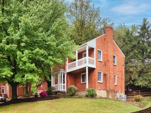 287 Sleepy Hollow Rd, Mt. Lebanon, PA, 15228-2587 | Card Image
