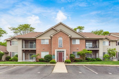 1989 Berrancher Dr, Columbus, OH, 43228-3633 | Card Image