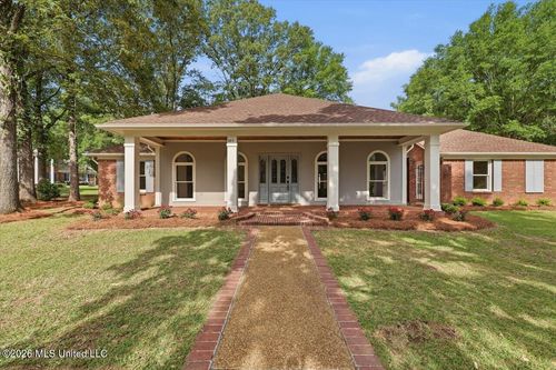 427 Autumn Oak Dr, Madison, MS, 39110-9149 | Card Image