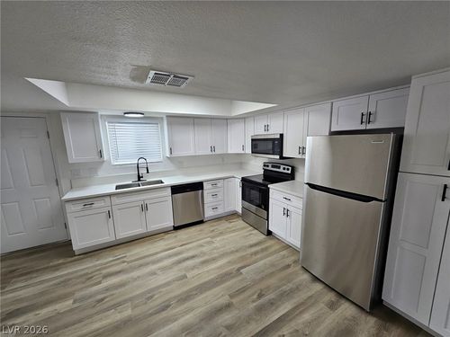 b-1083 E Calvada Blvd, Pahrump, NV, 89048-2778 | Card Image